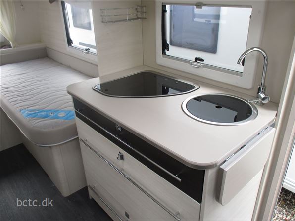 Caravelair Artica 492