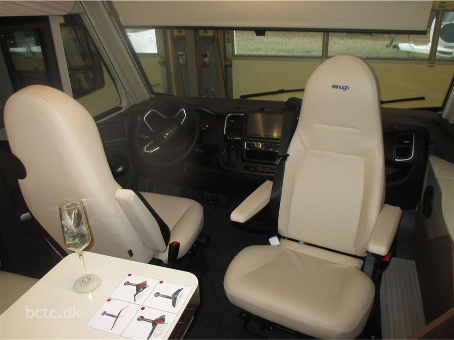 Elnagh Magnum 582