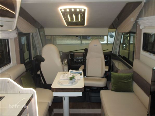 Elnagh Magnum 582