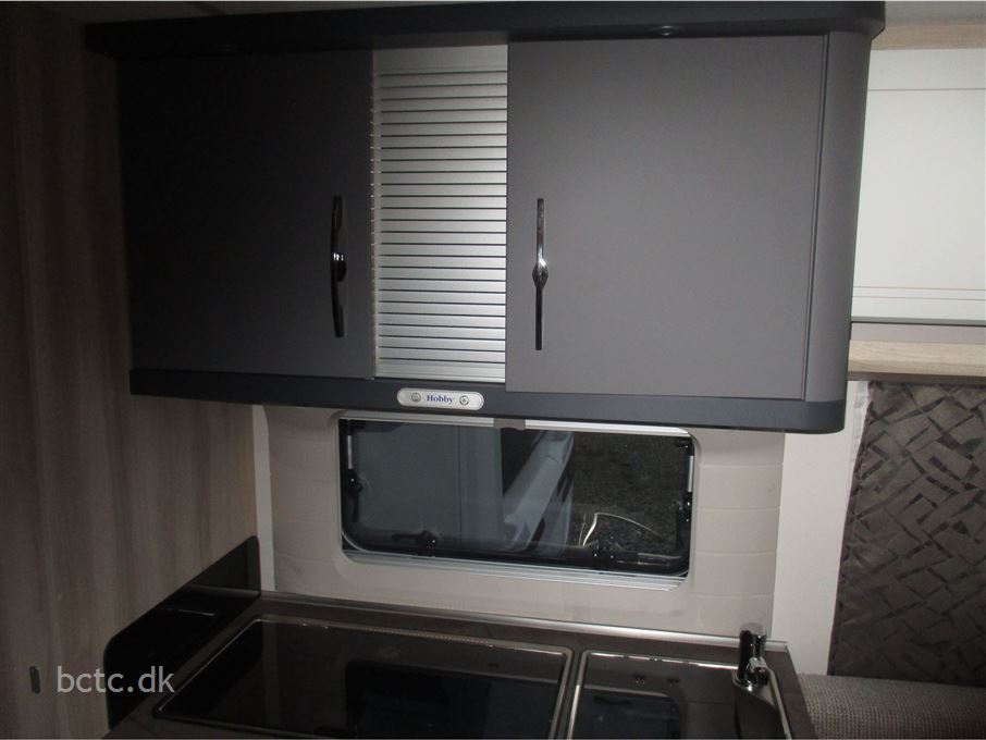 Hobby De Luxe 495 WFB