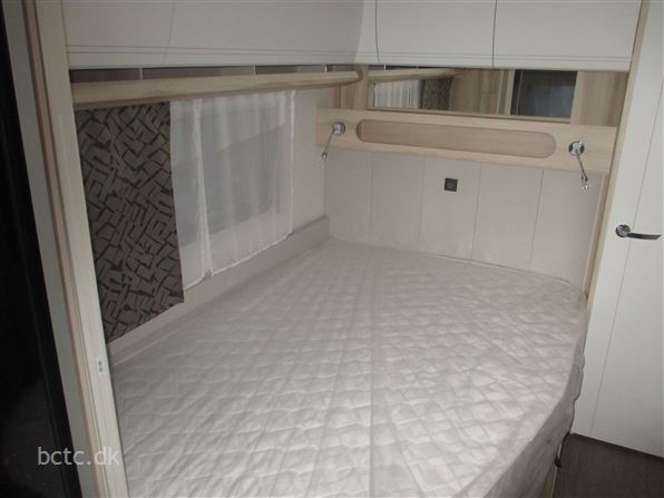 Hobby De Luxe 495 WFB