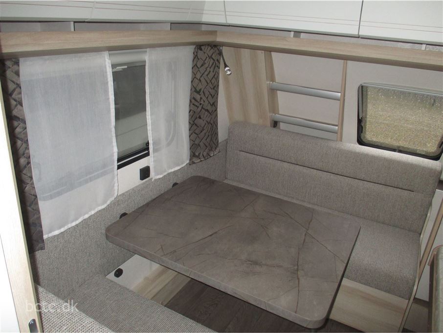 Hobby De Luxe 515 UHK