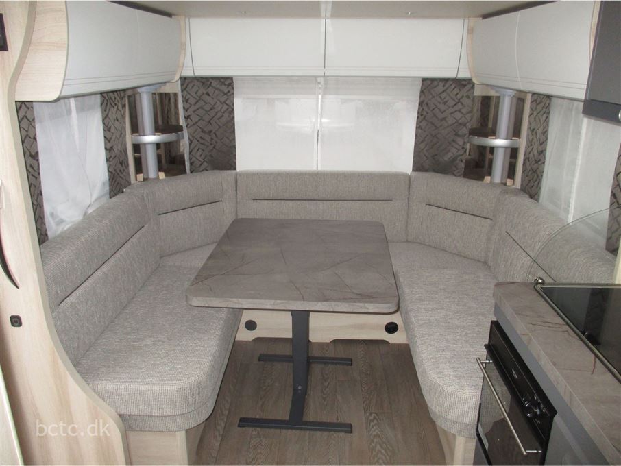 Hobby De Luxe 515 UHK