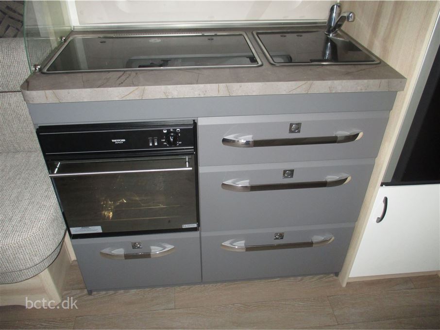 Hobby De Luxe 515 UHK