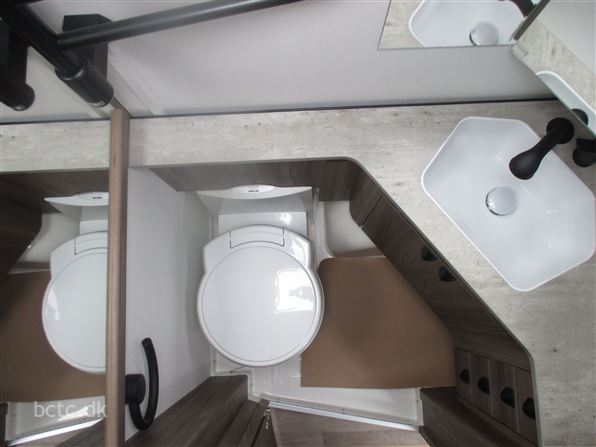 Kabe Ametist 560 GLE KS B8 PREMIUM LINE