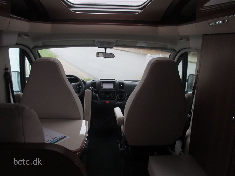 LMC Cruiser Comfort T683 Passion