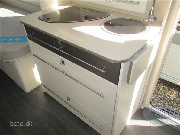 Caravelair Artica 492