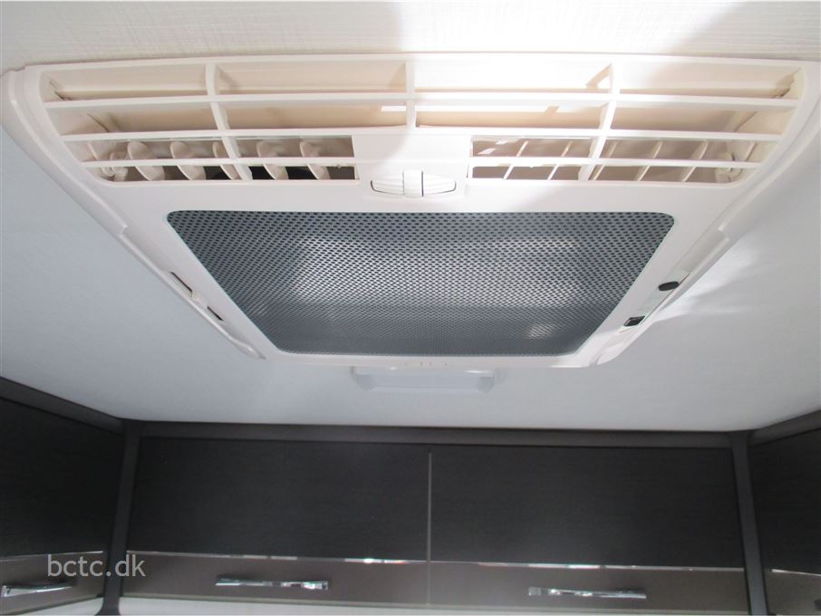 Caravelair Artica 492