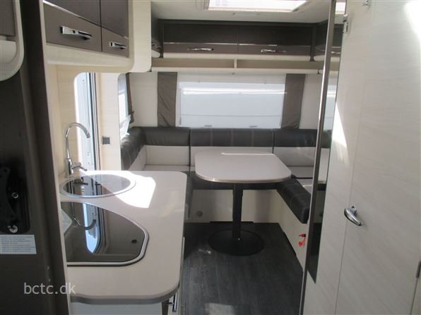 Caravelair Artica 492