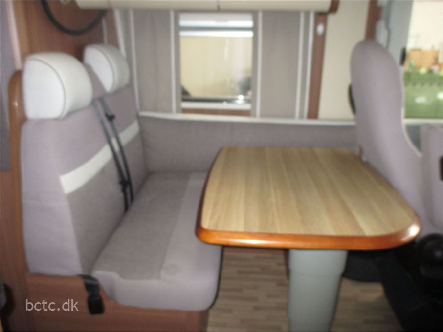 LMC Explorer Comfortline I680 G AUT.