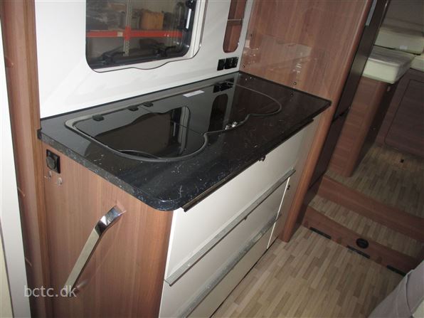 LMC Explorer Comfortline I680 G AUT.