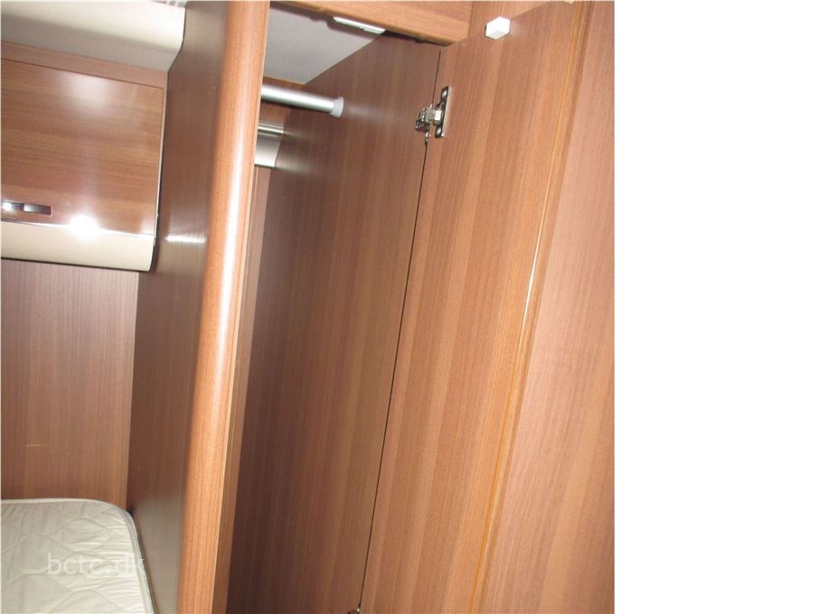 LMC Explorer Comfortline I680 G AUT.