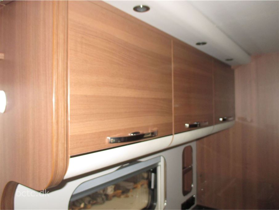 LMC Explorer Comfortline I680 G AUT.