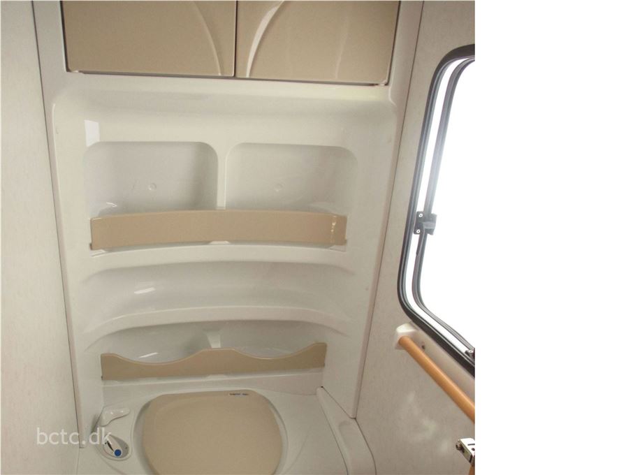 Hobby De Luxe 560 KMFe