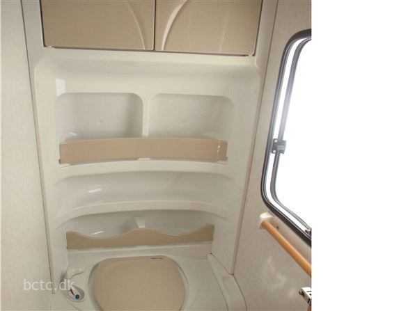 Hobby De Luxe 560 KMFe