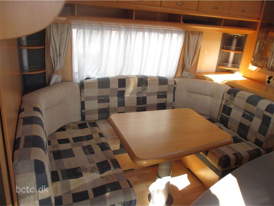 Hobby De Luxe 560 KMFe