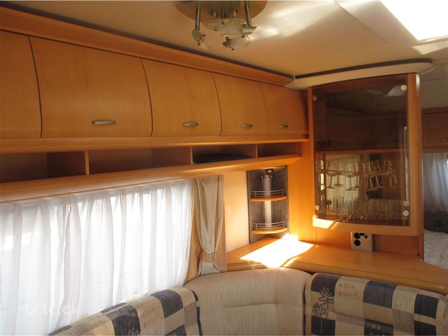 Hobby De Luxe 560 KMFe