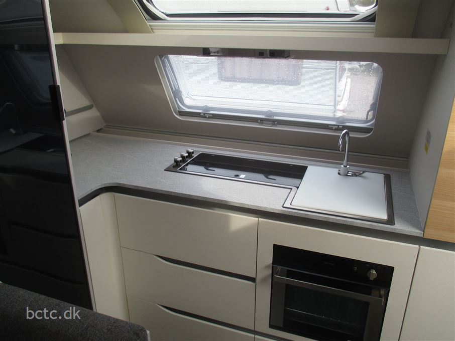 Adria Adora 613 HT