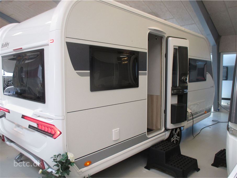 Hobby De Luxe 460 Ufe