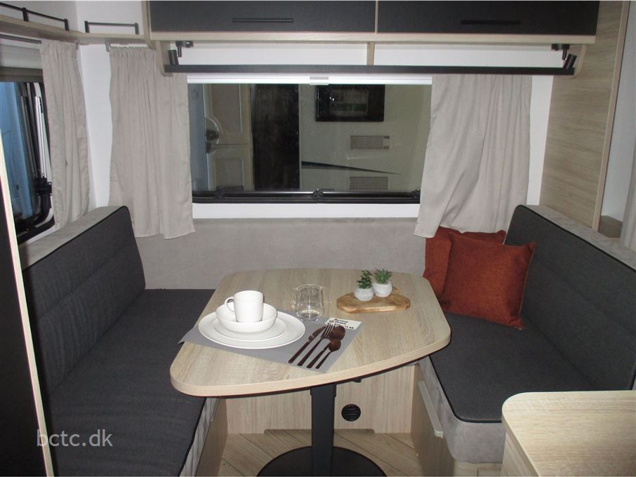 Caravelair Sport Line 420