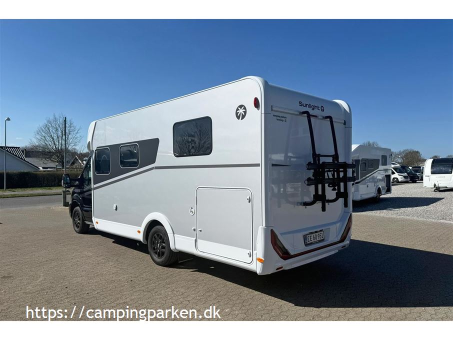 SunLight T 690L Adventure Aut. gear