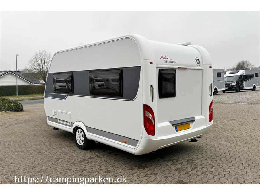Hobby De Luxe 400 SFE