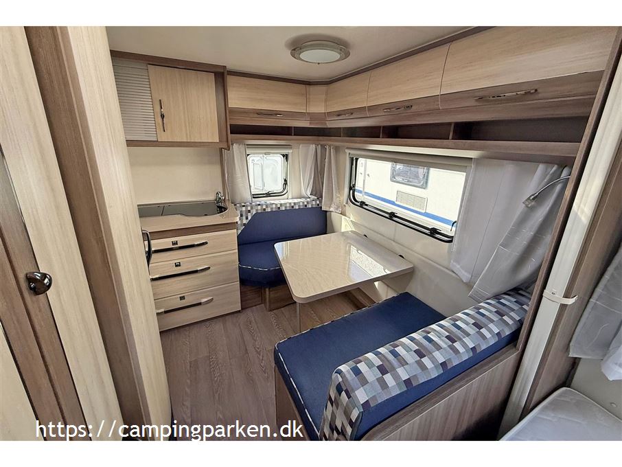 Hobby De Luxe 400 SFE