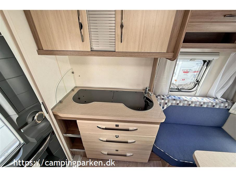 Hobby De Luxe 400 SFE