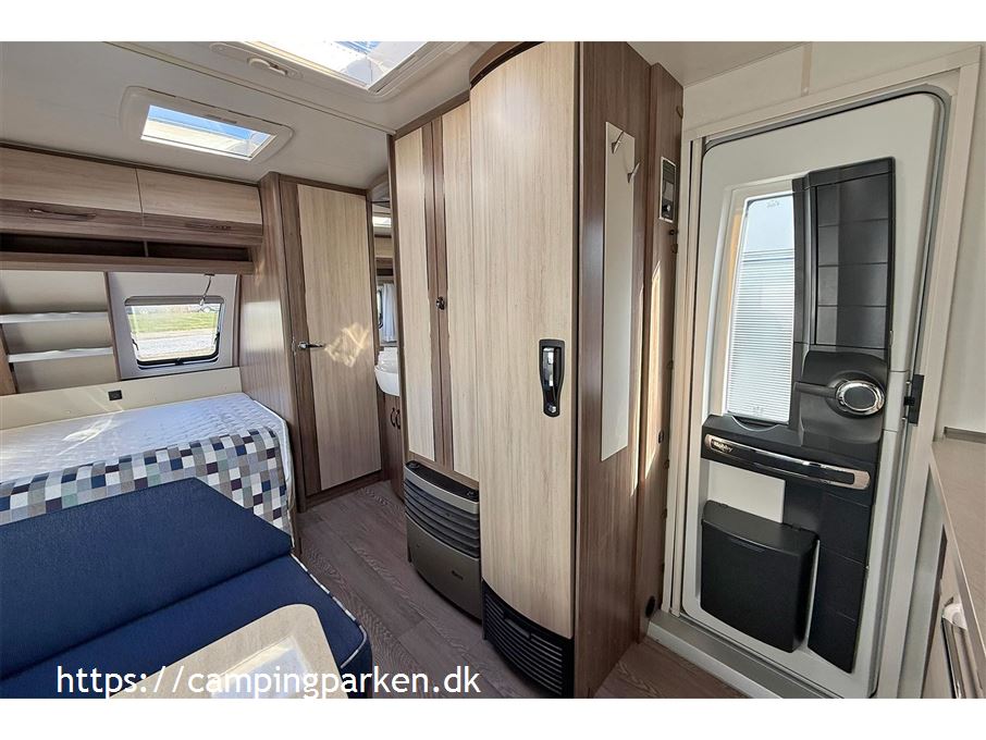 Hobby De Luxe 400 SFE