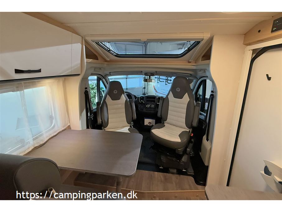 SunLight VAN V66 Adventure