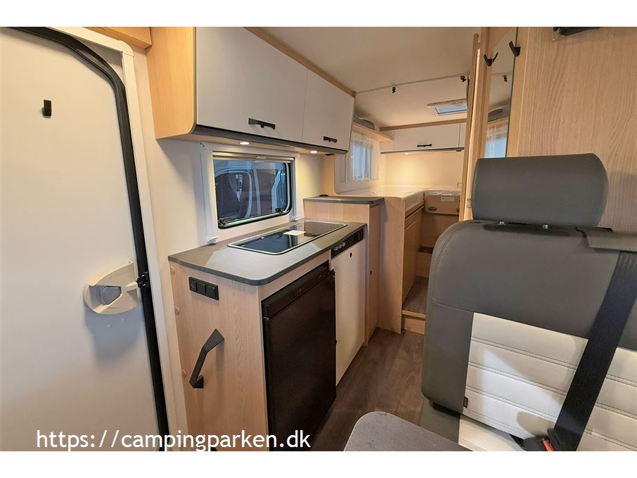 SunLight VAN V66 Adventure