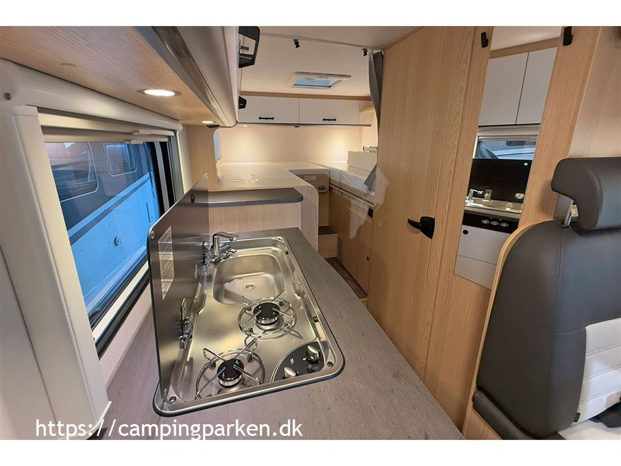 SunLight VAN V66 Adventure