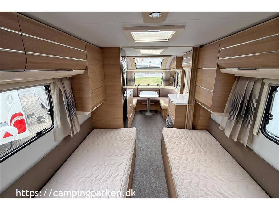 Adria Adora 572 UT