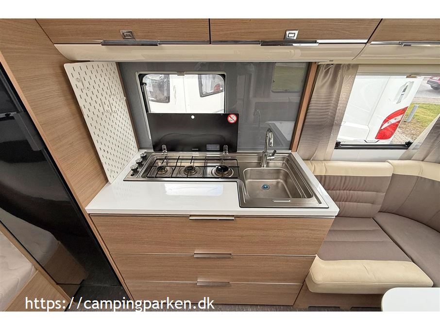 Adria Adora 572 UT