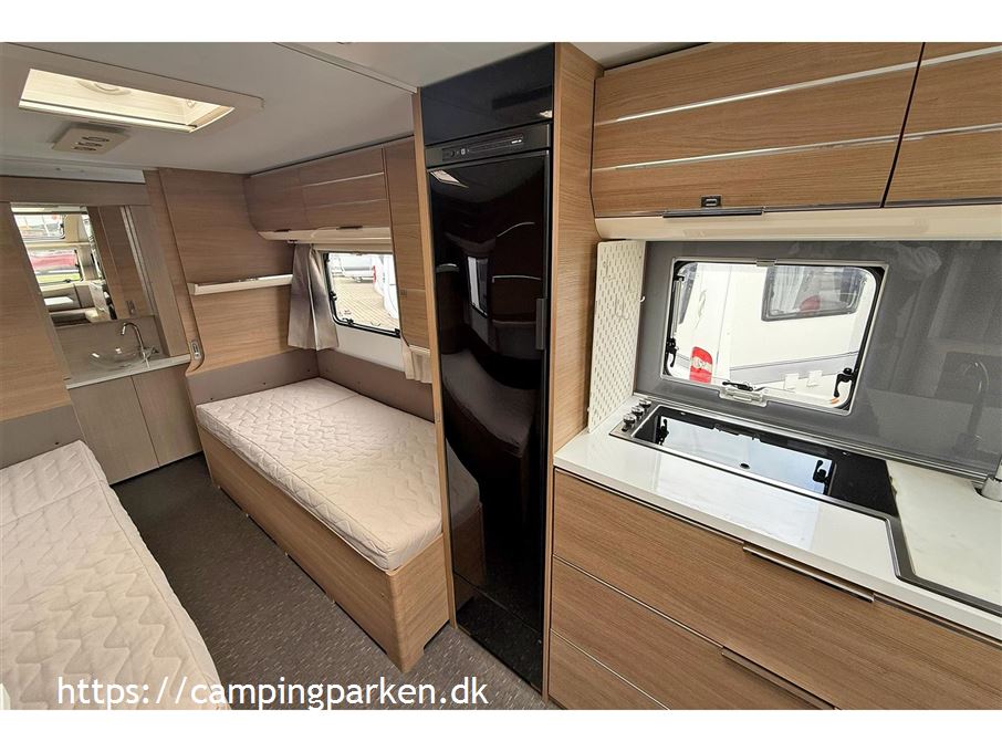 Adria Adora 572 UT