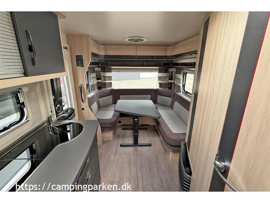 Hobby De Luxe Edition 495 UL