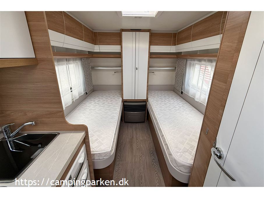 Hobby De Luxe 460 LU