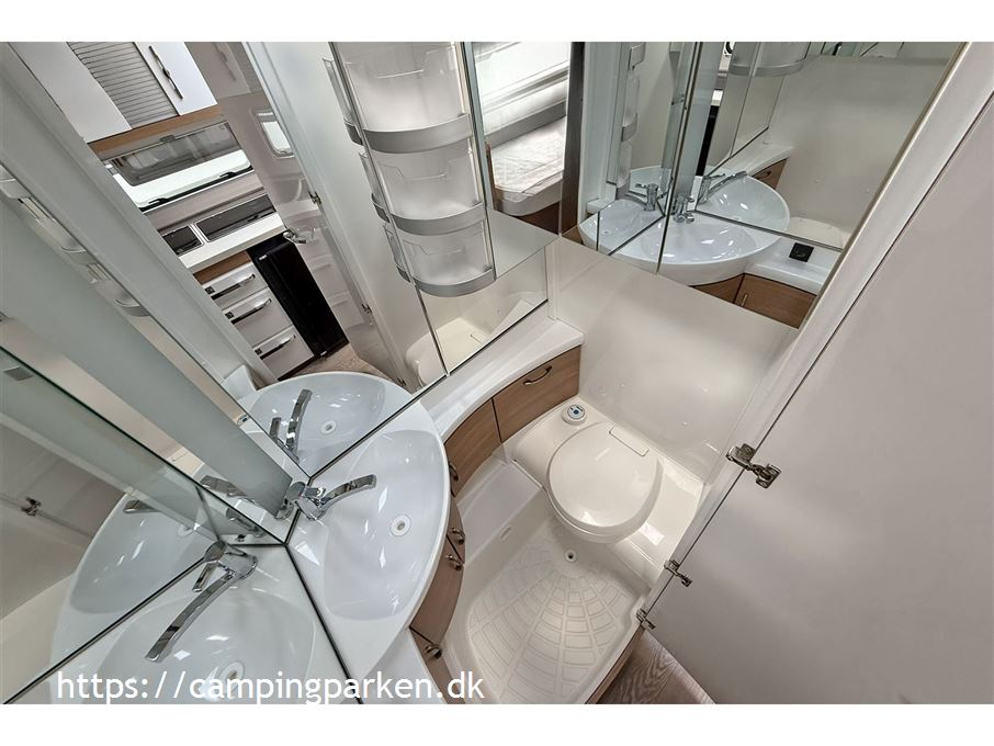 Hobby De Luxe 460 LU