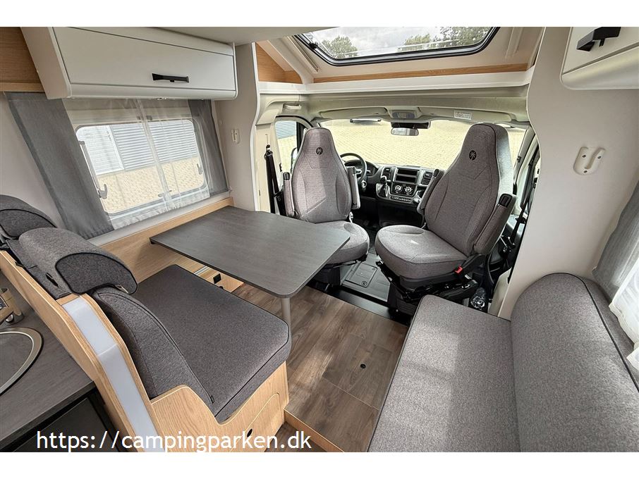 SunLight T 67 Adventure