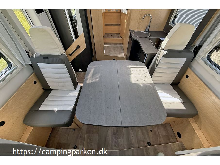 SunLight T 68 C Adventure