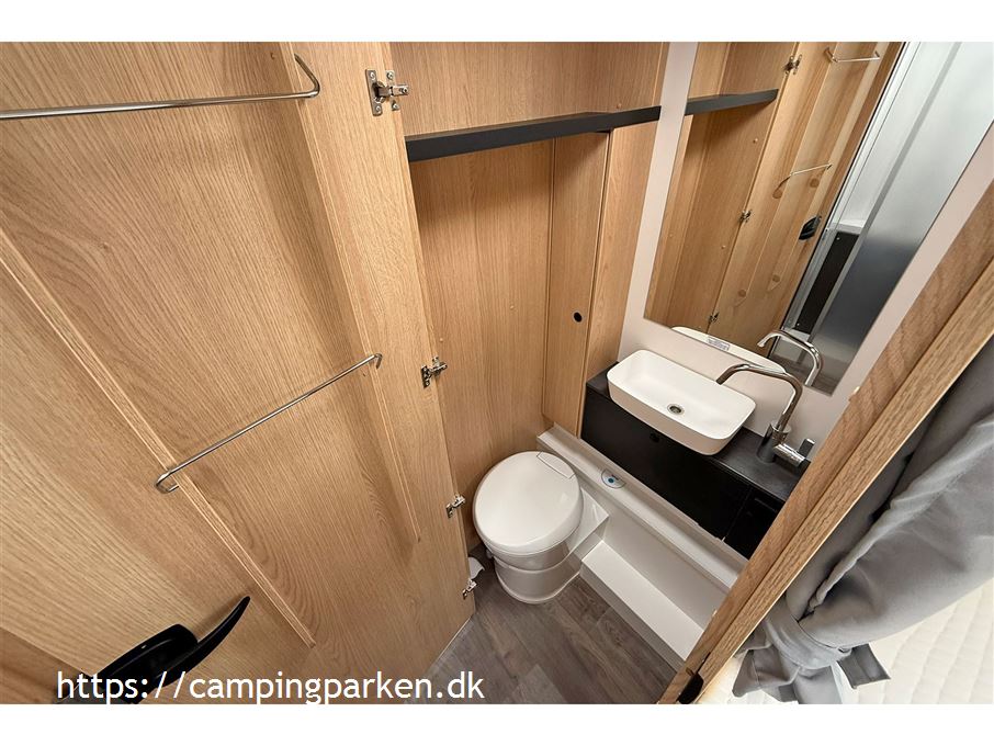 SunLight I 68 Adventure