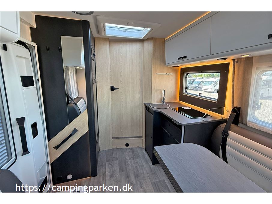 SunLight T68C Adventure