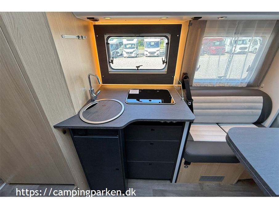 SunLight T68C Adventure