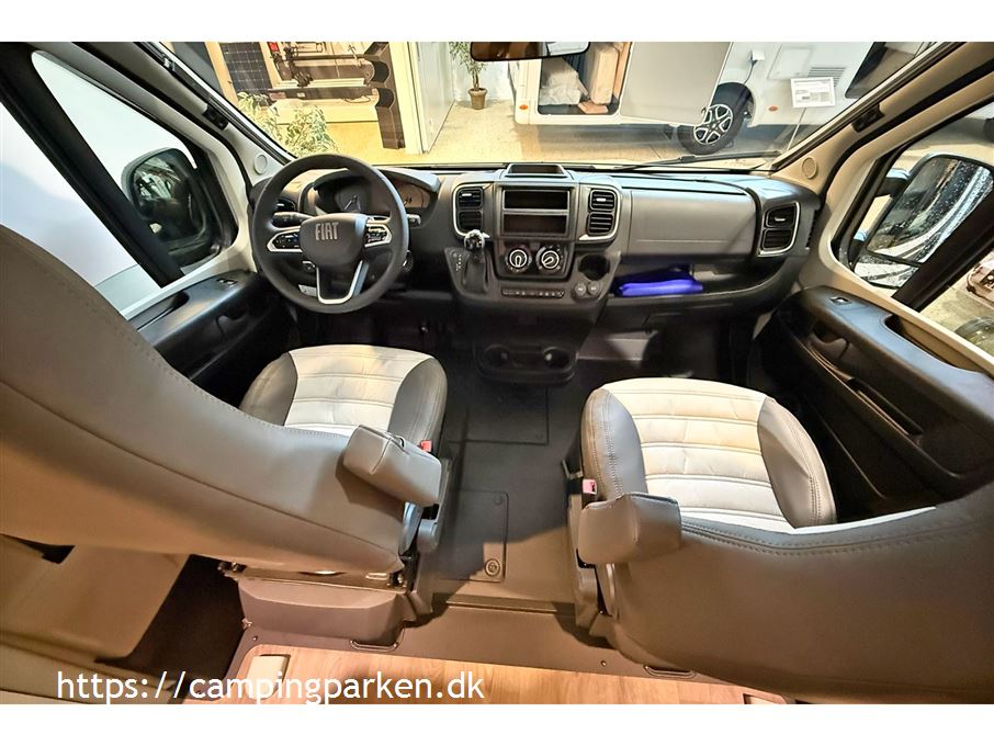 SunLight VAN V60 Adventure