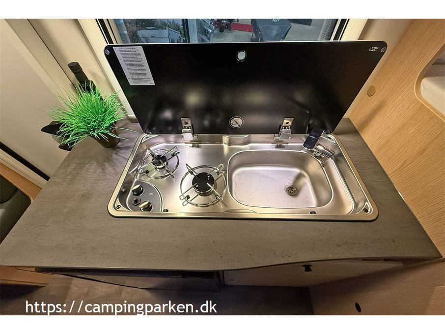 SunLight VAN V60 Adventure