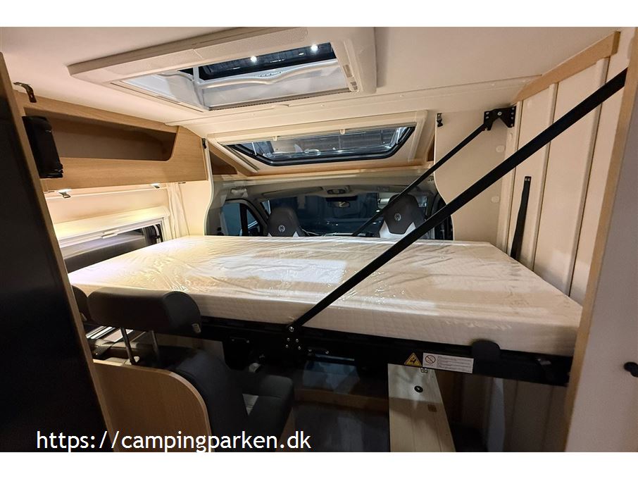 SunLight VAN V67S