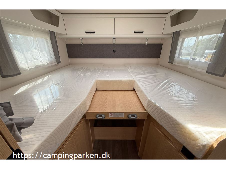 SunLight I 68 Adventure Edition