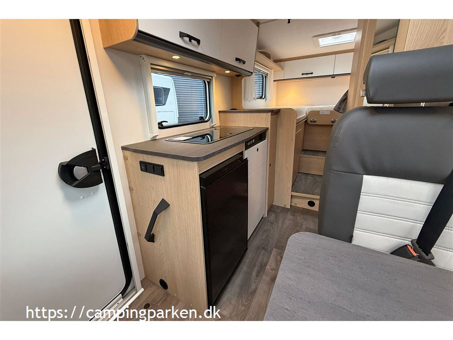 SunLight VAN V66 Adventure