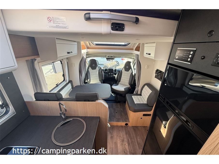 SunLight T68 Adventure aut. gear