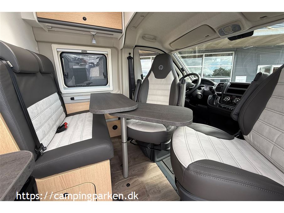 SunLight Cliff 602 Adventure